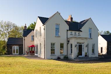 Large home with cobblestone extension and garden in Northern Ireland